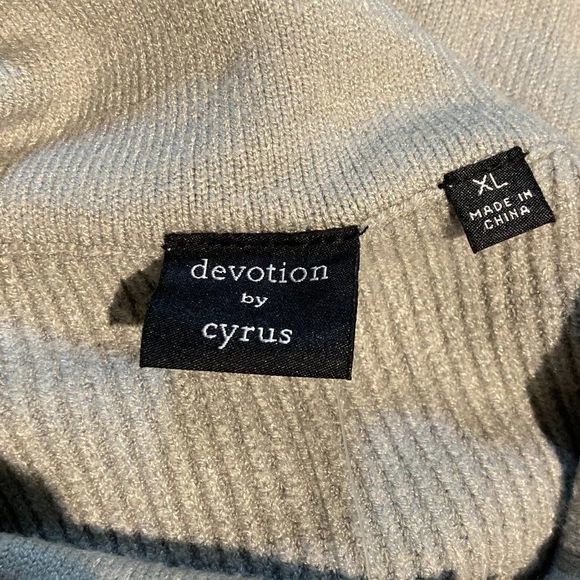 NWT CYRUS Grey‎ Long Turtleneck Sweater (M) - Picture 5 of 8